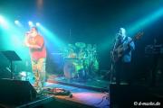 thumbnail Live-on-stage-09.jpg